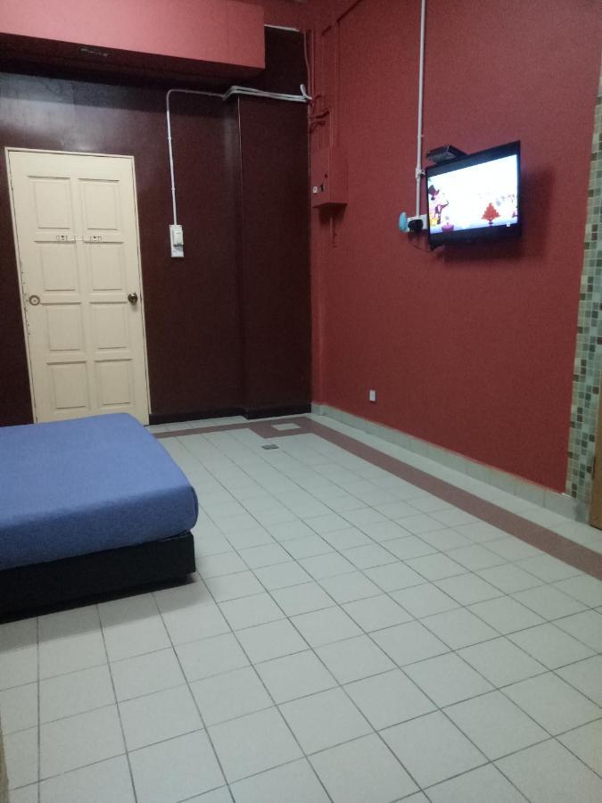 Kuala Besut Jetty Budget Hotel Ain - In Front Of Kuala Besut Jetty Exterior foto