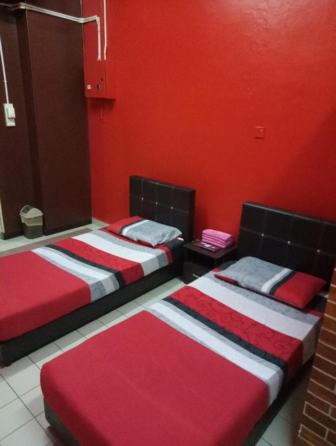 Kuala Besut Jetty Budget Hotel Ain - In Front Of Kuala Besut Jetty Exterior foto