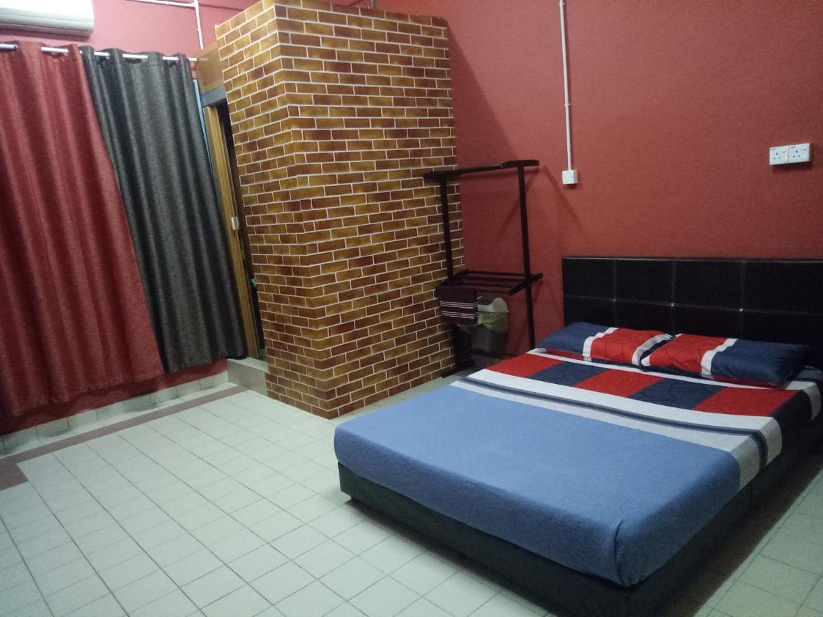 Kuala Besut Jetty Budget Hotel Ain - In Front Of Kuala Besut Jetty Exterior foto
