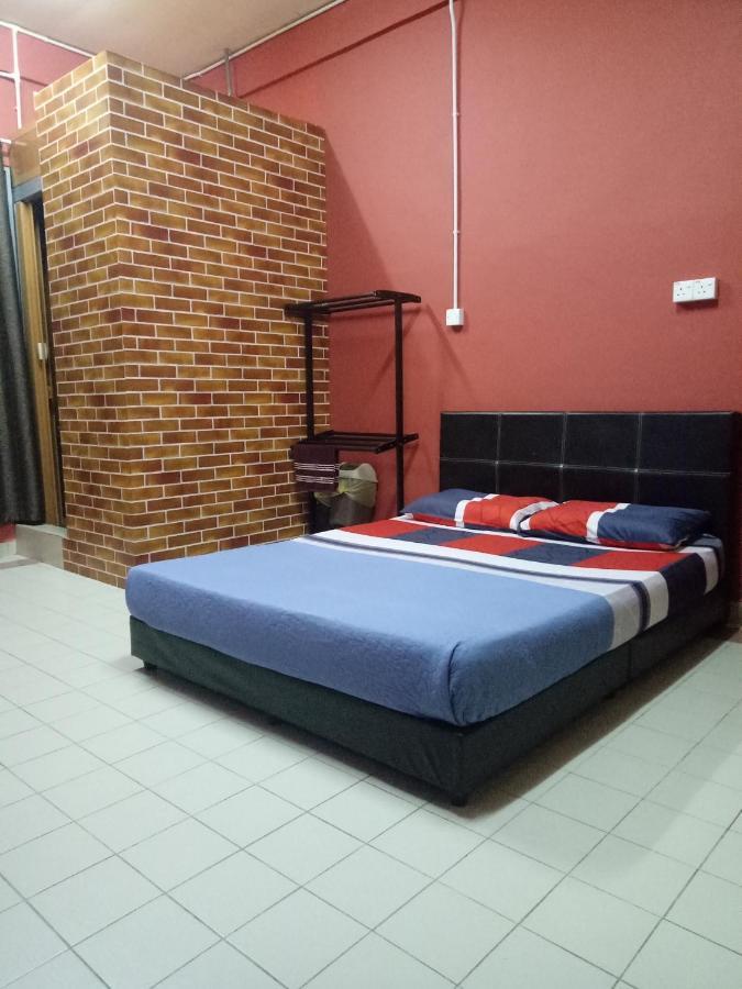 Kuala Besut Jetty Budget Hotel Ain - In Front Of Kuala Besut Jetty Exterior foto